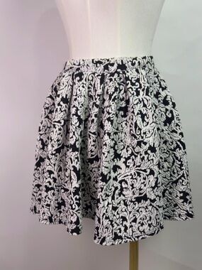 Y2K Vtg Nordstrom jacquard skirt | Textured Black White | Size S Stretchy Waist